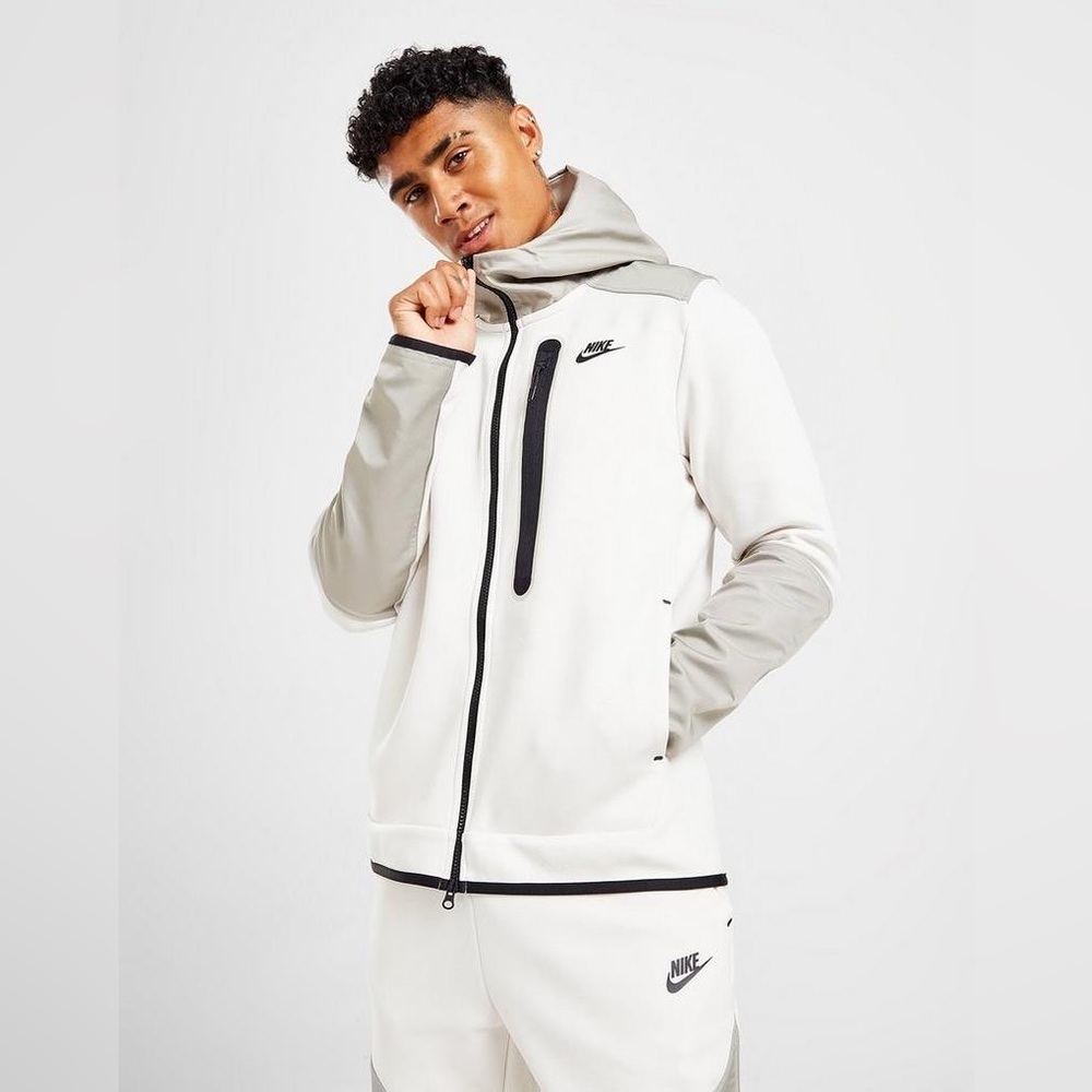Nike Sportswear Tech Fleece Men’s Track Top - Picture 2 of 9